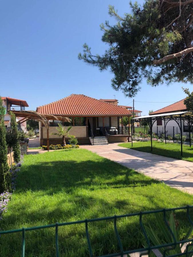 Guest House Costa 2 Kariani ภายนอก รูปภาพ
