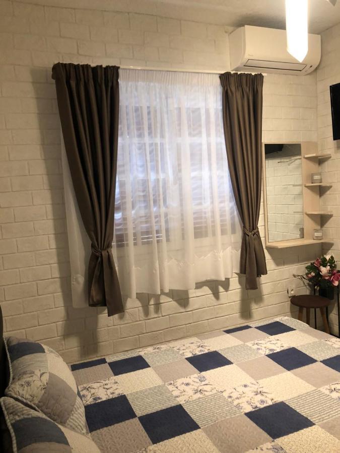 Guest House Costa 2 Kariani ภายนอก รูปภาพ